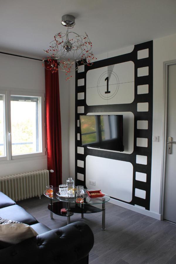 Hippolits Apartment ชาเตล-กียง ภายนอก รูปภาพ